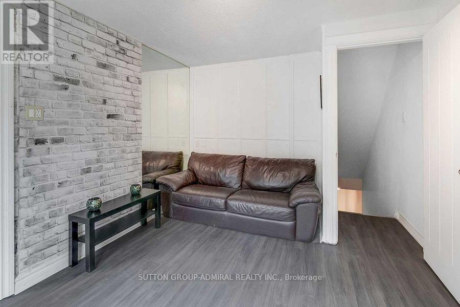 143 Torresdale Avenue, Toronto, Ontario  M2R 3K2 - Photo 21 - C12889876