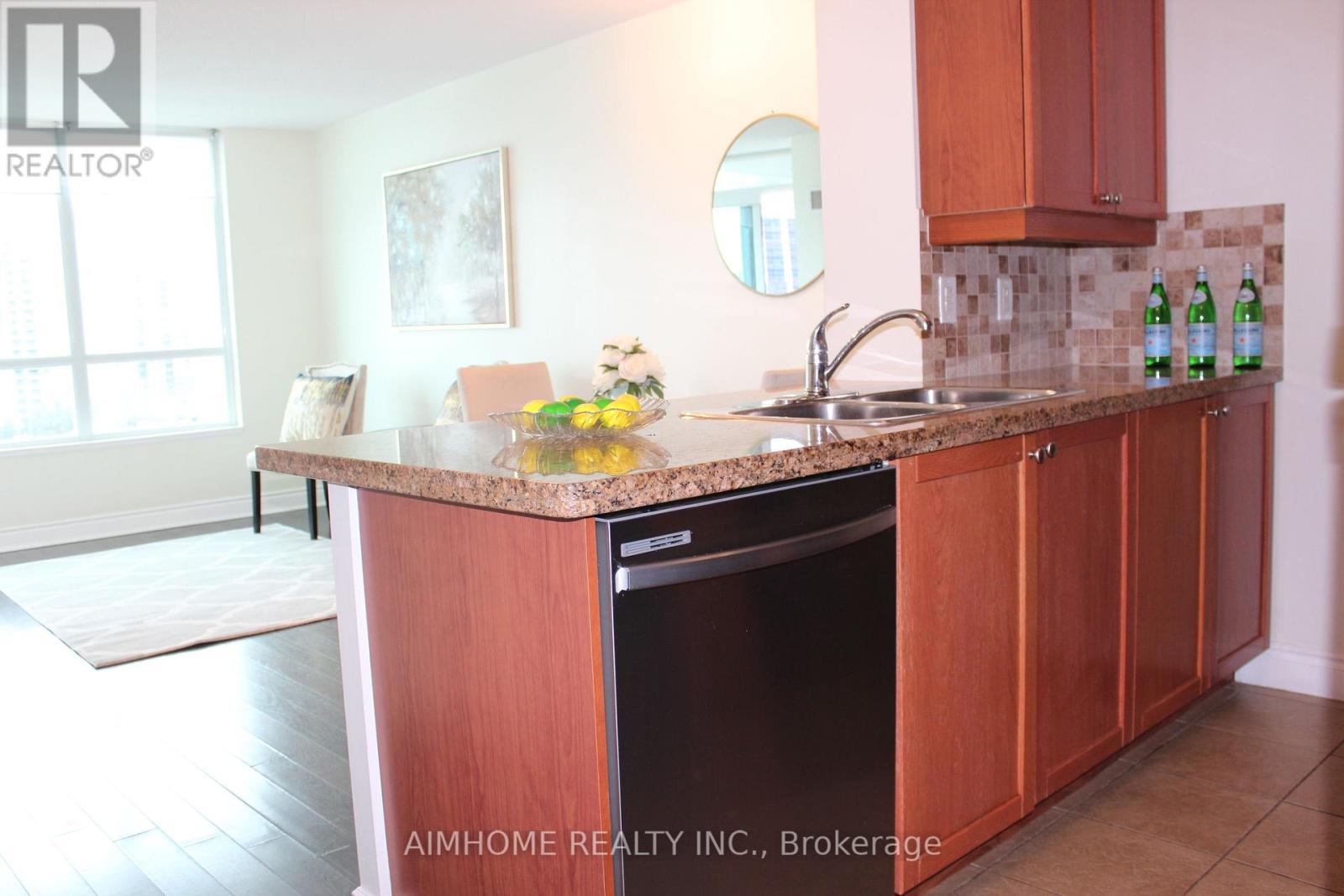 1023 - 25 Greenview Avenue, Toronto, Ontario  M2M 0A5 - Photo 11 - C12889884