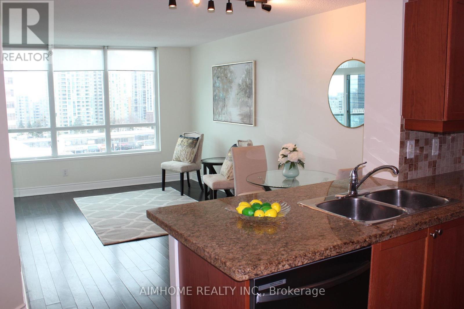 1023 - 25 Greenview Avenue, Toronto, Ontario  M2M 0A5 - Photo 4 - C12889884