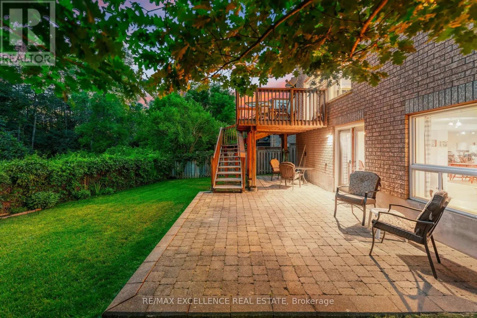 35 Mckenzie Crescent, Barrie, Ontario  L4N 0A9 - Photo 2 - S12889890