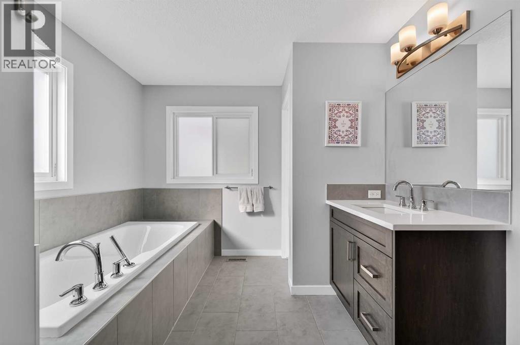 242 Mahogany Passage Se, Calgary, Alberta  T3M 2J8 - Photo 26 - A2289677