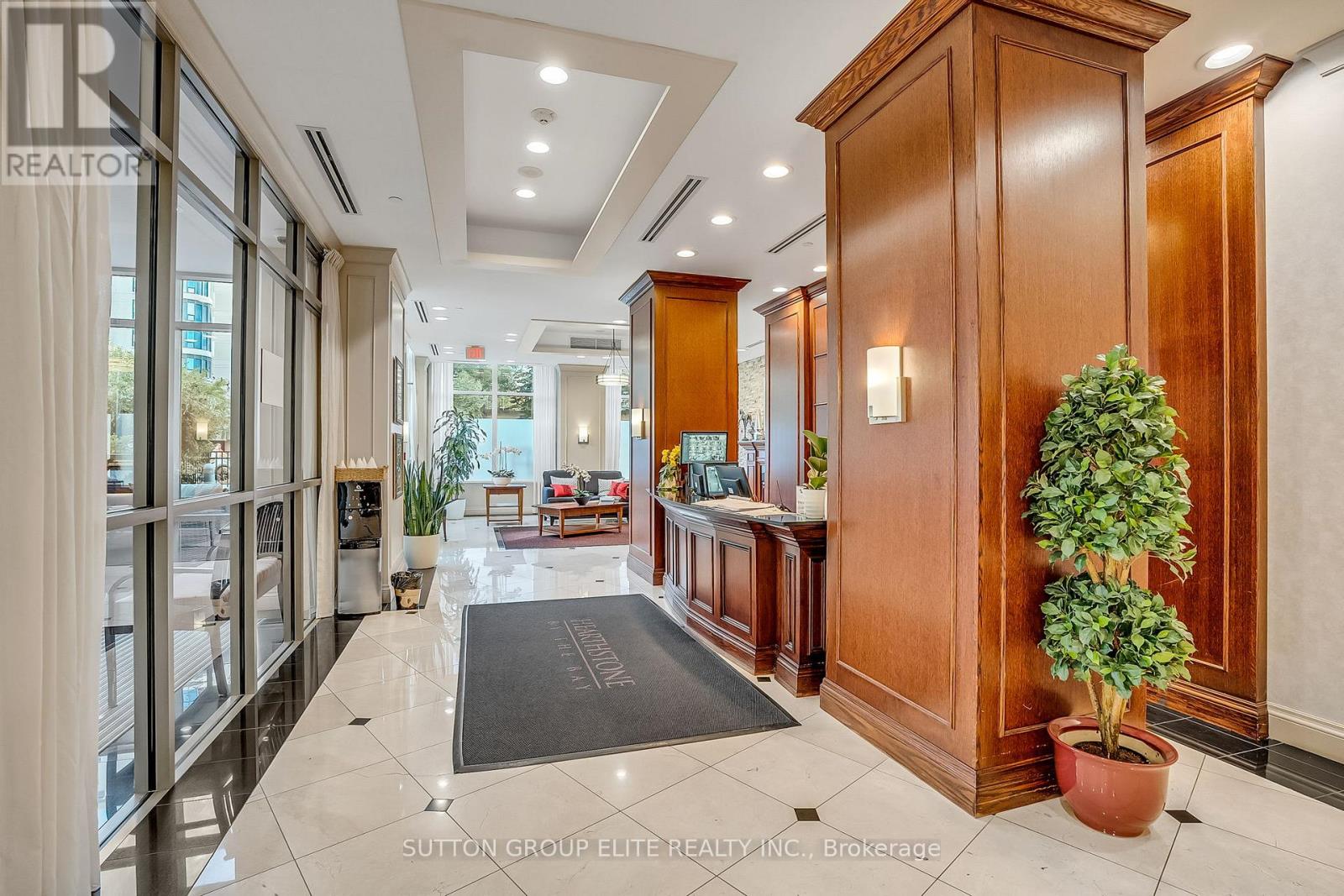 401 - 3 Marine Parade Drive, Toronto, Ontario  M8V 3Z5 - Photo 4 - W12812658