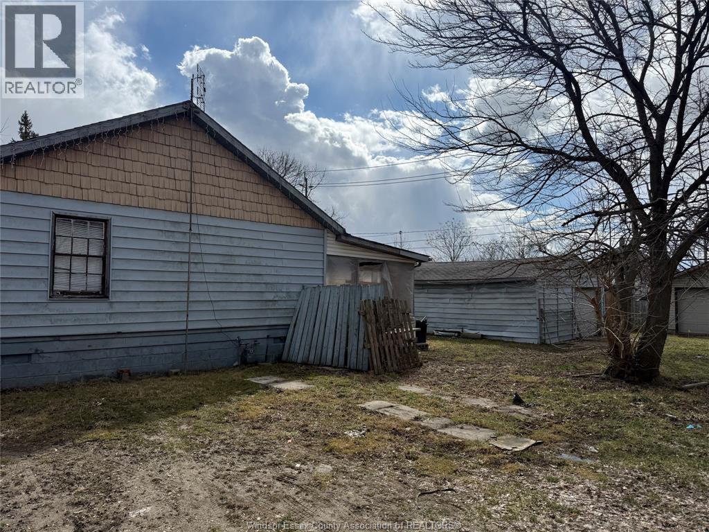 1303 Central, Windsor, Ontario  N8Y 3V3 - Photo 5 - 26005014