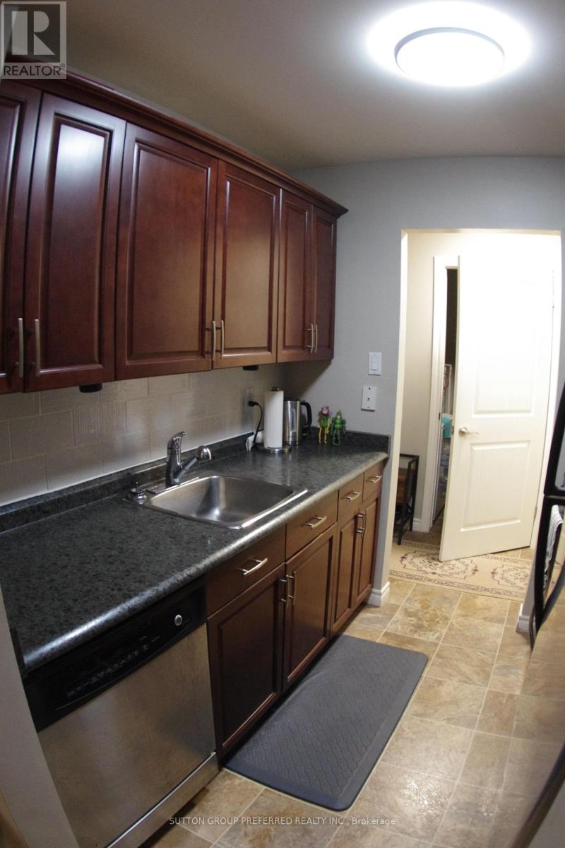 113 - 148 Conway Drive, London South, Ontario  N6E 3N4 - Photo 5 - X12889934