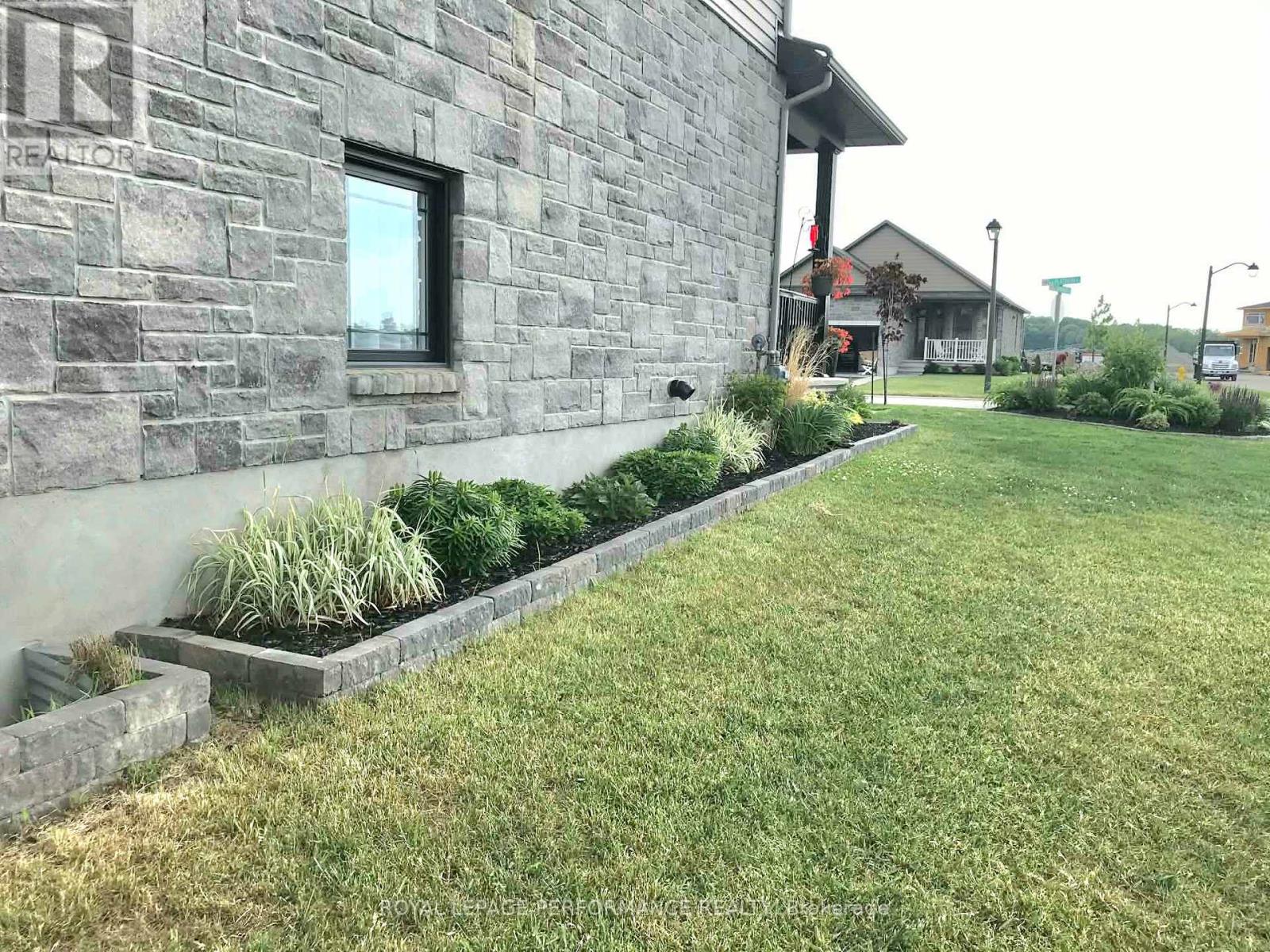 800 Platinum Street, Clarence-Rockland, Ontario  K4K 0J2 - Photo 43 - X12889926