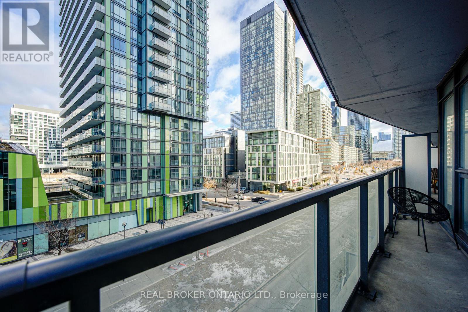 512 - 90 Queens Wharf Road, Toronto, Ontario  M5V 0E6 - Photo 33 - C12889910