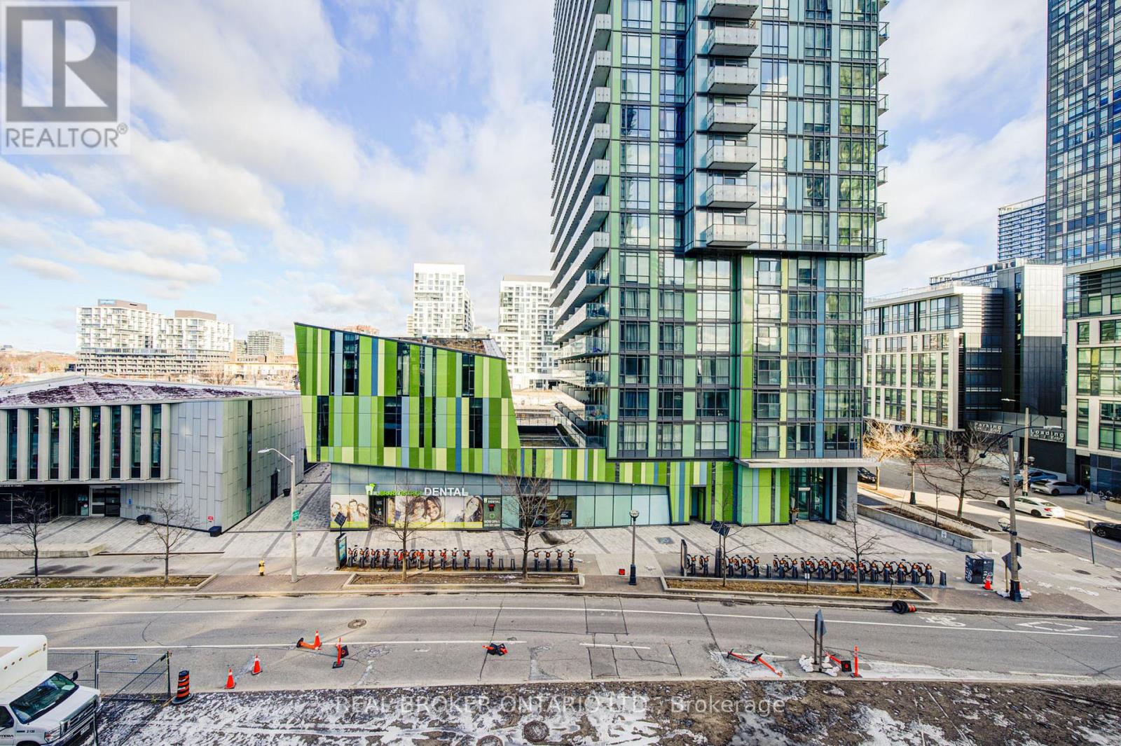 512 - 90 Queens Wharf Road, Toronto, Ontario  M5V 0E6 - Photo 34 - C12889910