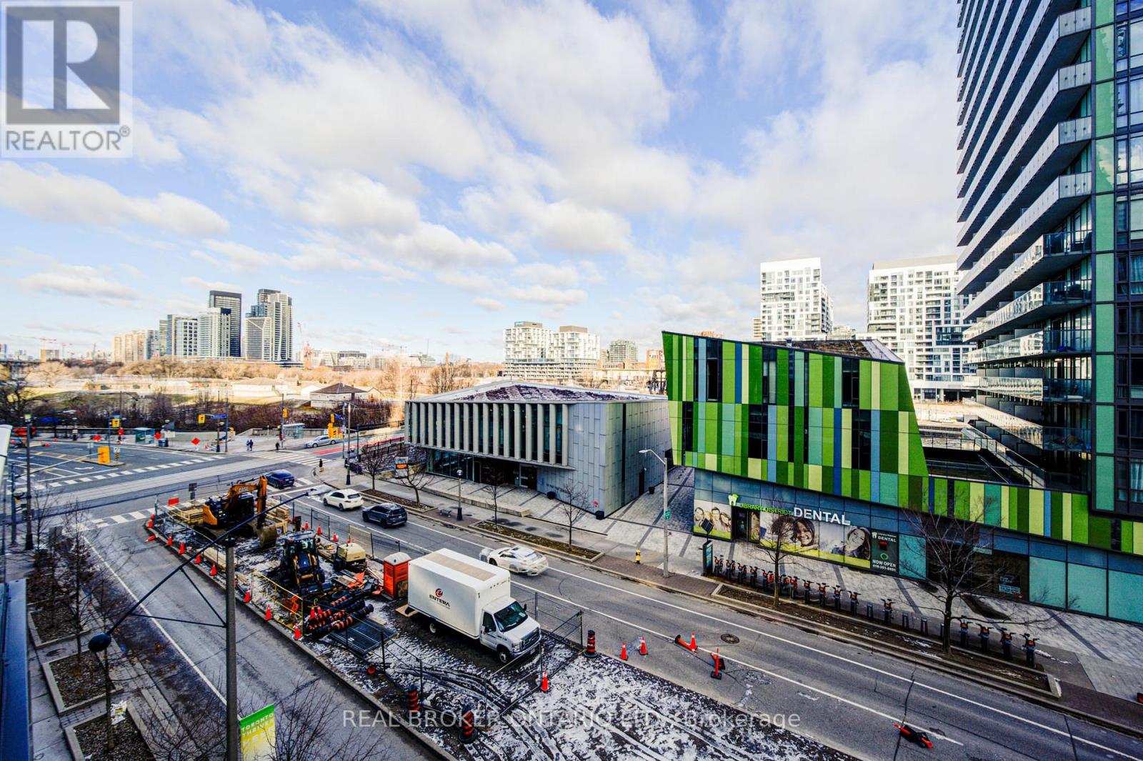 512 - 90 Queens Wharf Road, Toronto, Ontario  M5V 0E6 - Photo 35 - C12889910