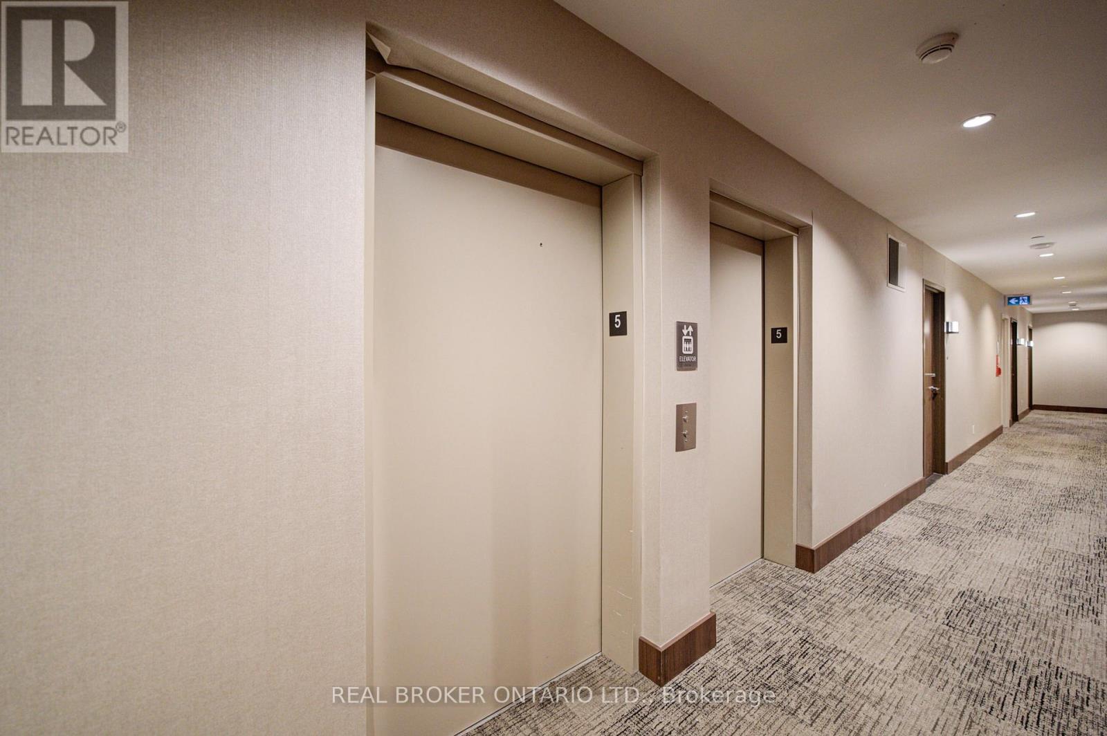 512 - 90 Queens Wharf Road, Toronto, Ontario  M5V 0E6 - Photo 5 - C12889910