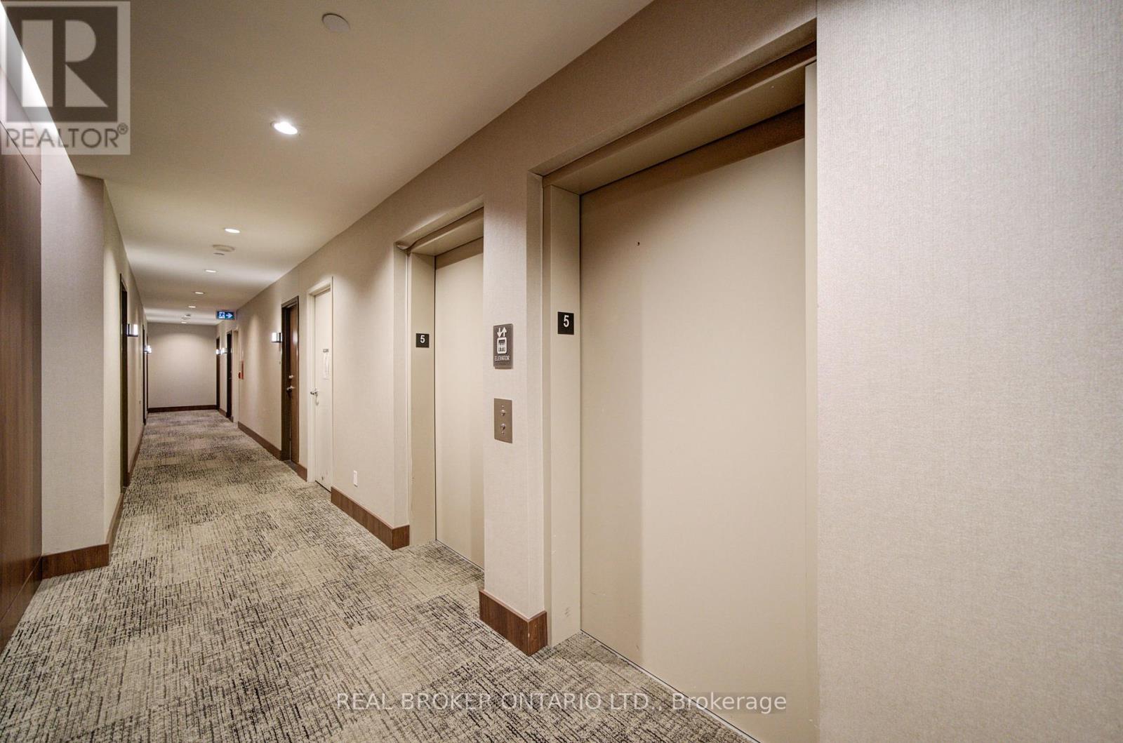 512 - 90 Queens Wharf Road, Toronto, Ontario  M5V 0E6 - Photo 6 - C12889910