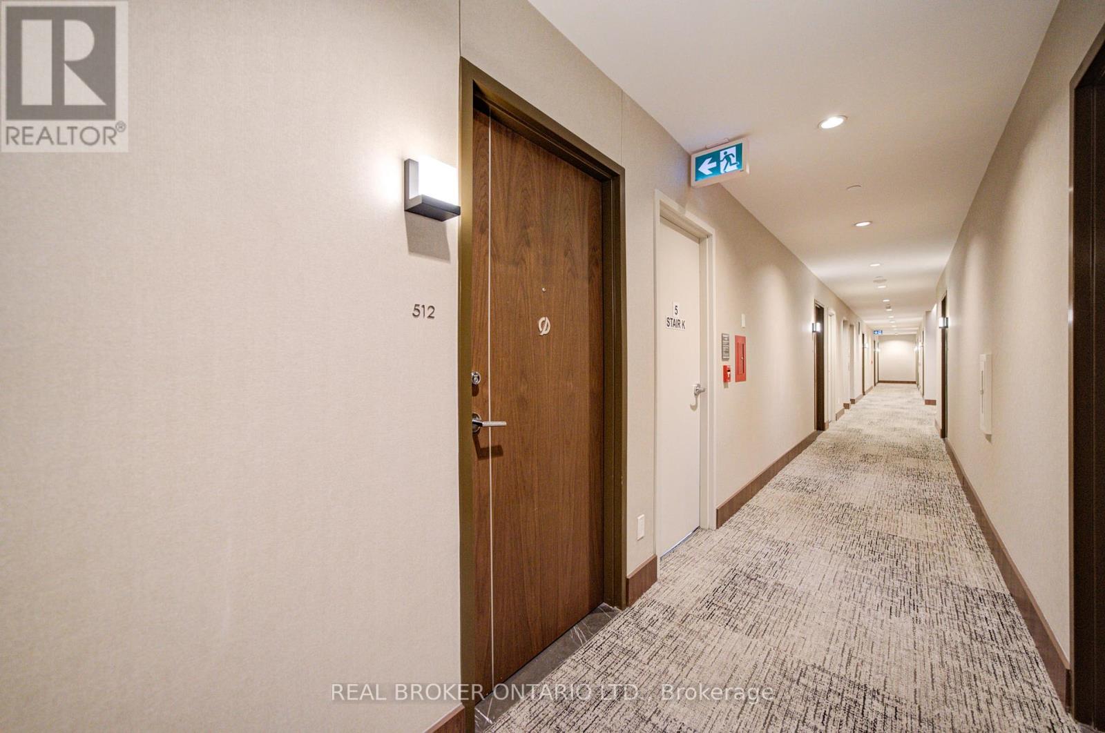 512 - 90 Queens Wharf Road, Toronto, Ontario  M5V 0E6 - Photo 8 - C12889910