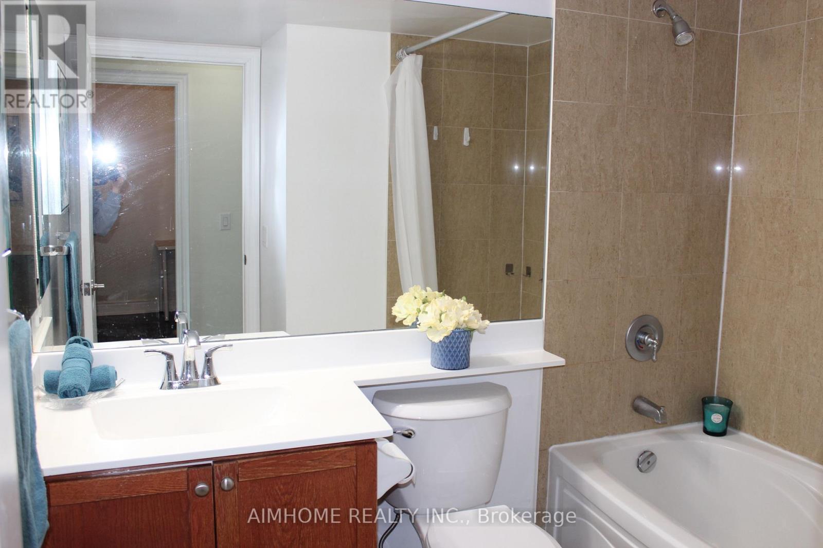 1023 - 25 Greenview Avenue, Toronto, Ontario M2M 1R2 - Photo 17 - C12889912