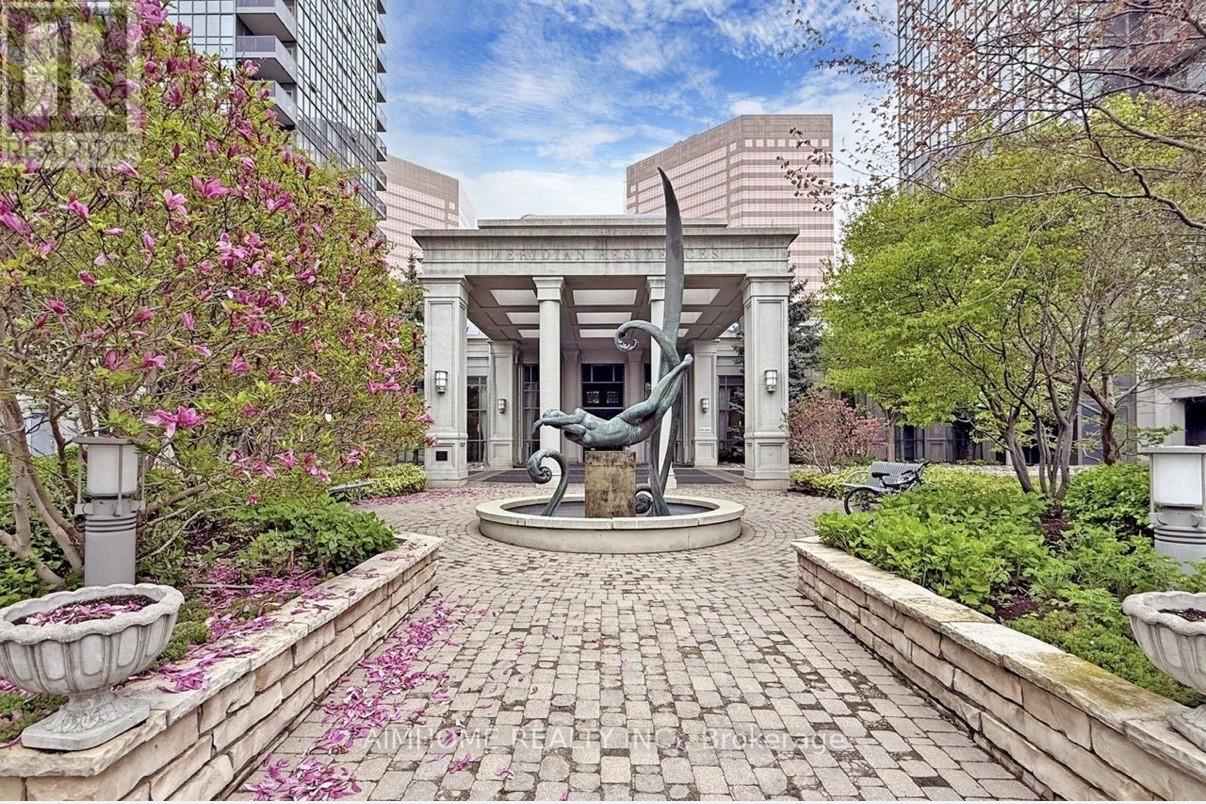 1023 - 25 Greenview Avenue, Toronto, Ontario M2M 1R2 - Photo 2 - C12889912