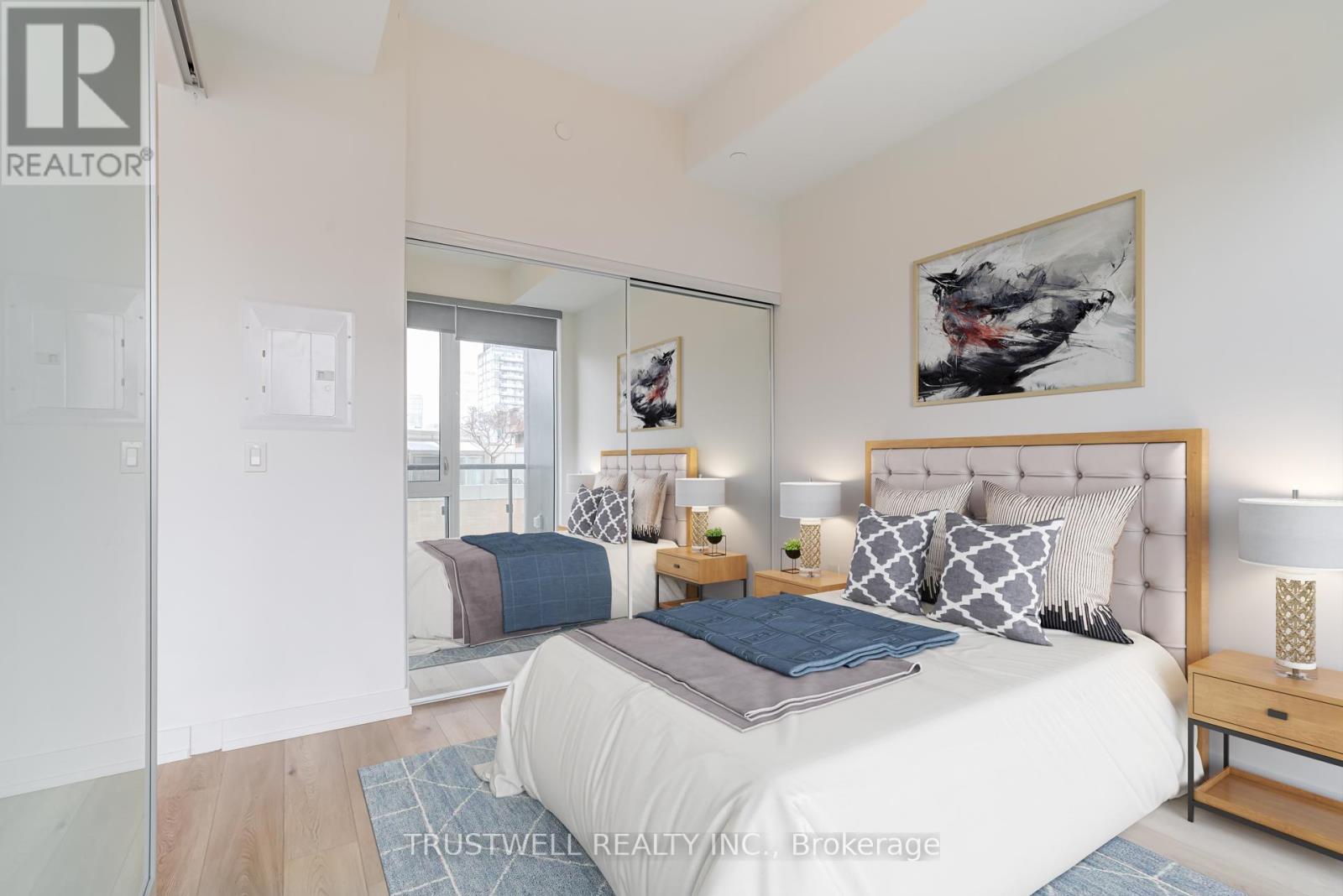 1004 - 158 Front Street E, Toronto, Ontario  M5A 1E5 - Photo 7 - C12889924