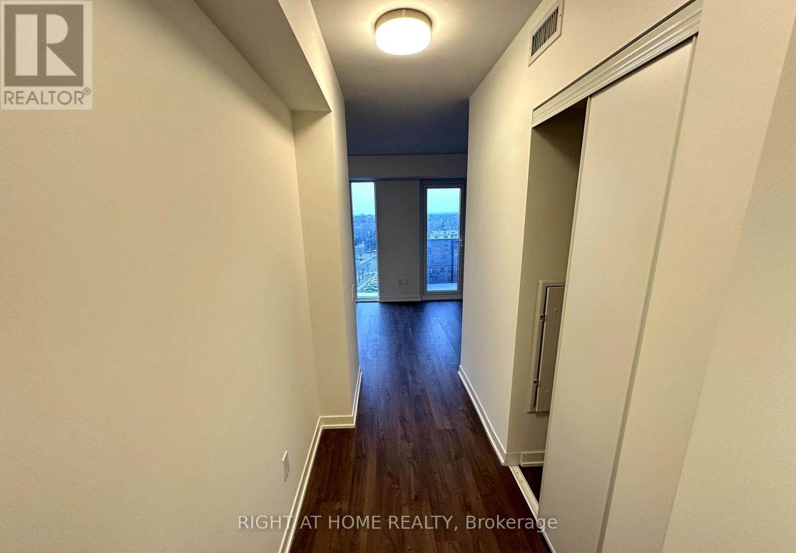 1024 - 500 Wilson Avenue, Toronto, Ontario M3H 0E5 - Photo 2 - C12889942