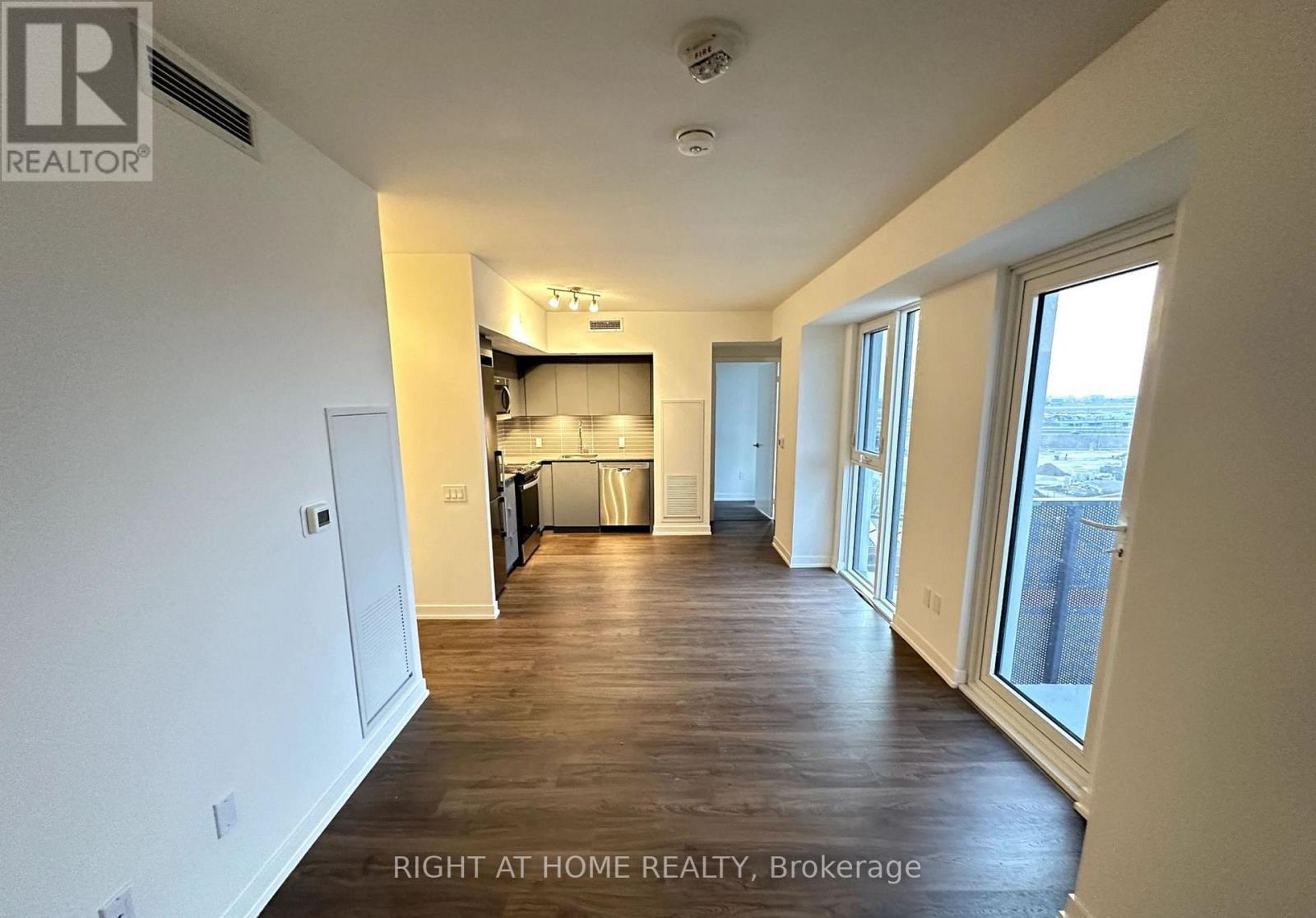 1024 - 500 Wilson Avenue, Toronto, Ontario M3H 0E5 - Photo 4 - C12889942