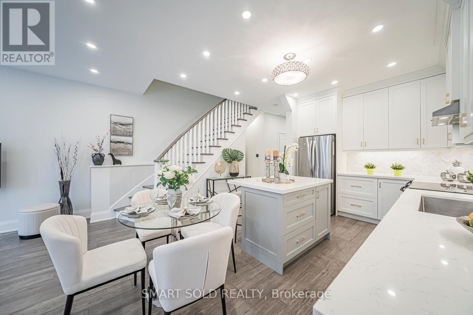 16 Gauguin Avenue, Vaughan, Ontario  L4J 9J7 - Photo 9 - N12889900