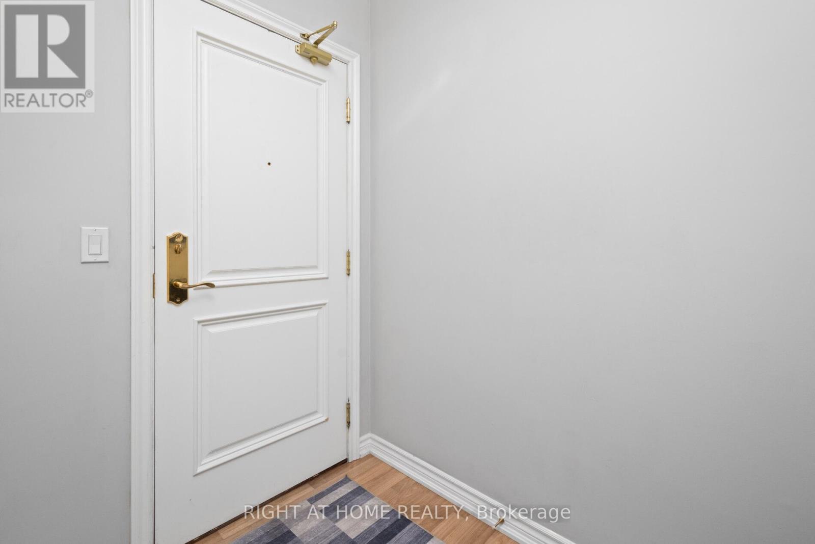 1012 - 9235 Jane Street, Vaughan, Ontario  L6A 0J8 - Photo 3 - N12889916