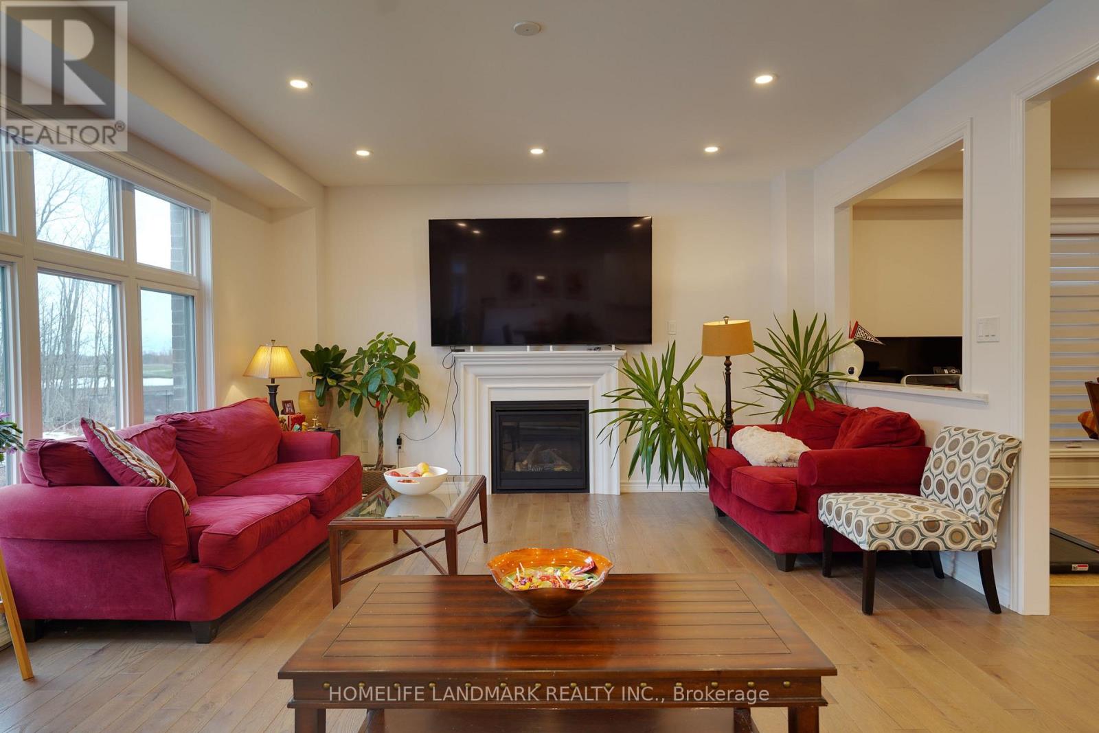 59 Big Canoe Drive, Georgina, Ontario  L0E 1R0 - Photo 6 - N12889928