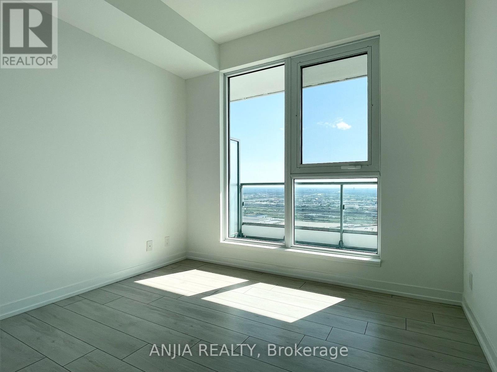 5706 - 950 Portage Parkway, Vaughan, Ontario  L4K 0J7 - Photo 10 - N12889930