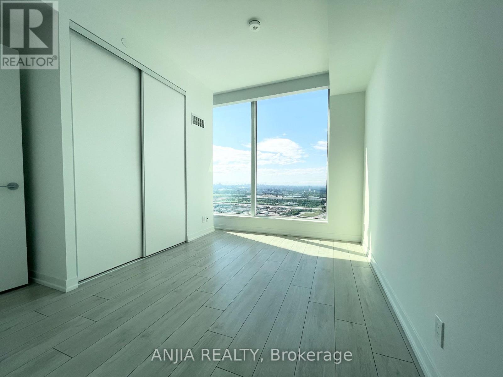 5706 - 950 Portage Parkway, Vaughan, Ontario  L4K 0J7 - Photo 9 - N12889930