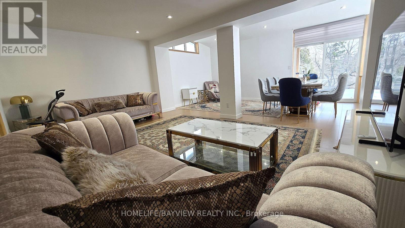 Main & Second Floors - 123 Kersey Crescent, Richmond Hill, Ontario  L4C 5X4 - Photo 6 - N12889936