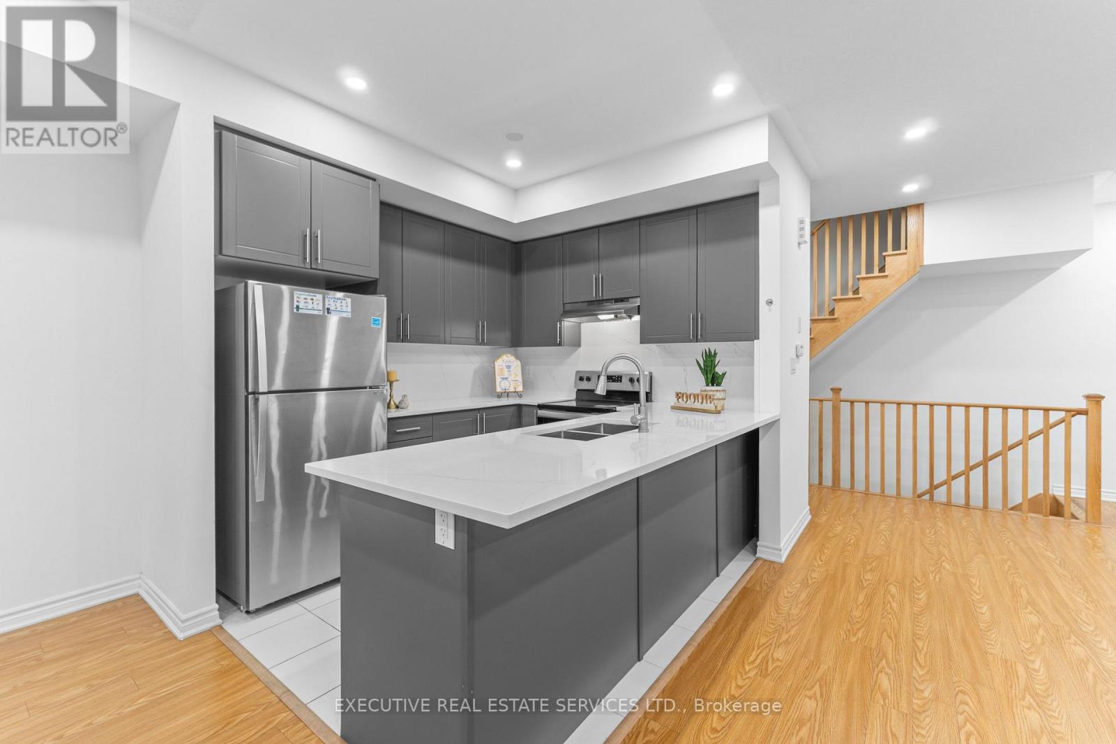 13 Ormand Terrace, Caledon, Ontario  L7C 4E5 - Photo 15 - W12889904