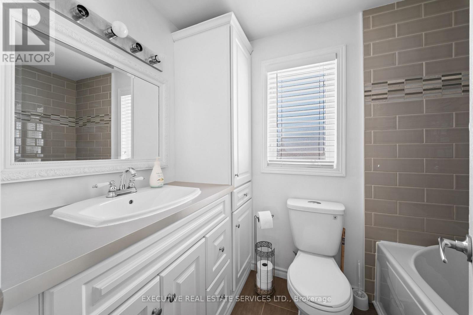 29 Sparklett Crescent, Brampton, Ontario  L6Z 1M7 - Photo 31 - W12889906