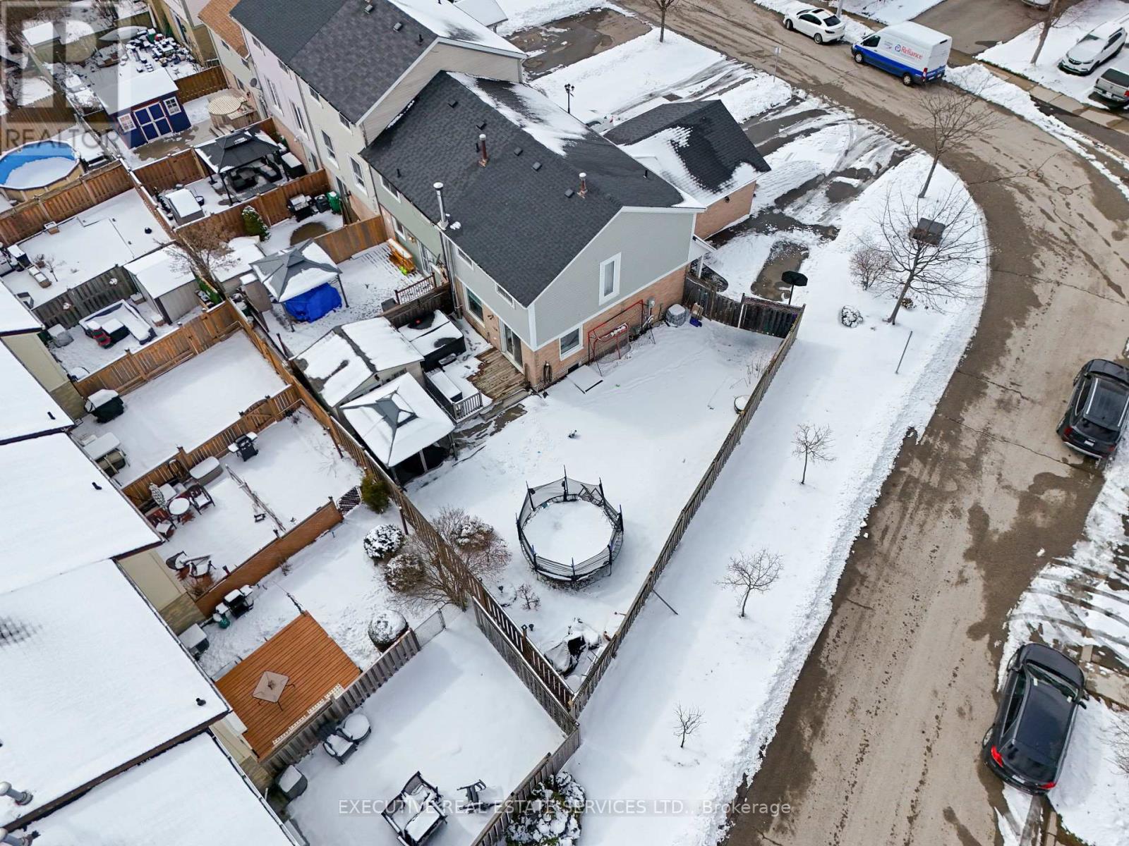 29 Sparklett Crescent, Brampton, Ontario  L6Z 1M7 - Photo 44 - W12889906