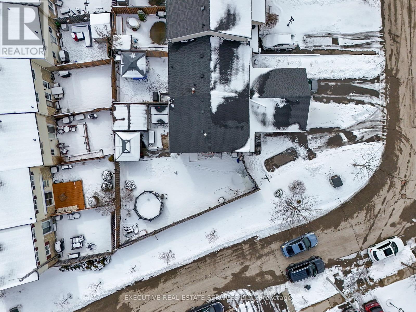 29 Sparklett Crescent, Brampton, Ontario  L6Z 1M7 - Photo 6 - W12889906