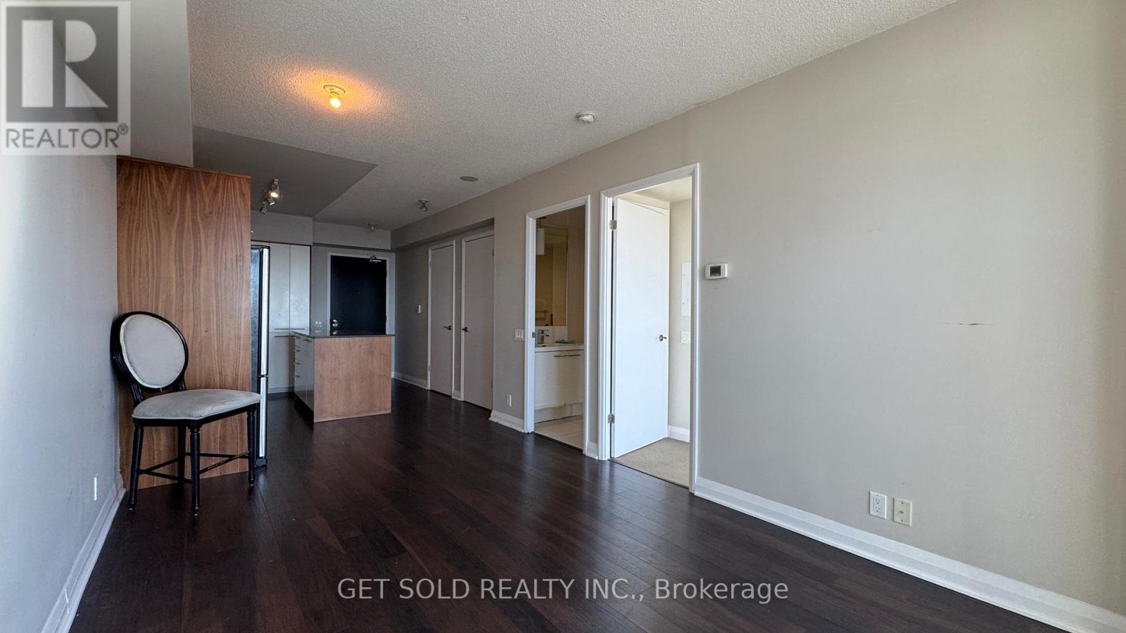 2708 - 5 Valhalla Inn Road, Toronto, Ontario  M9B 1B0 - Photo 5 - W12889938