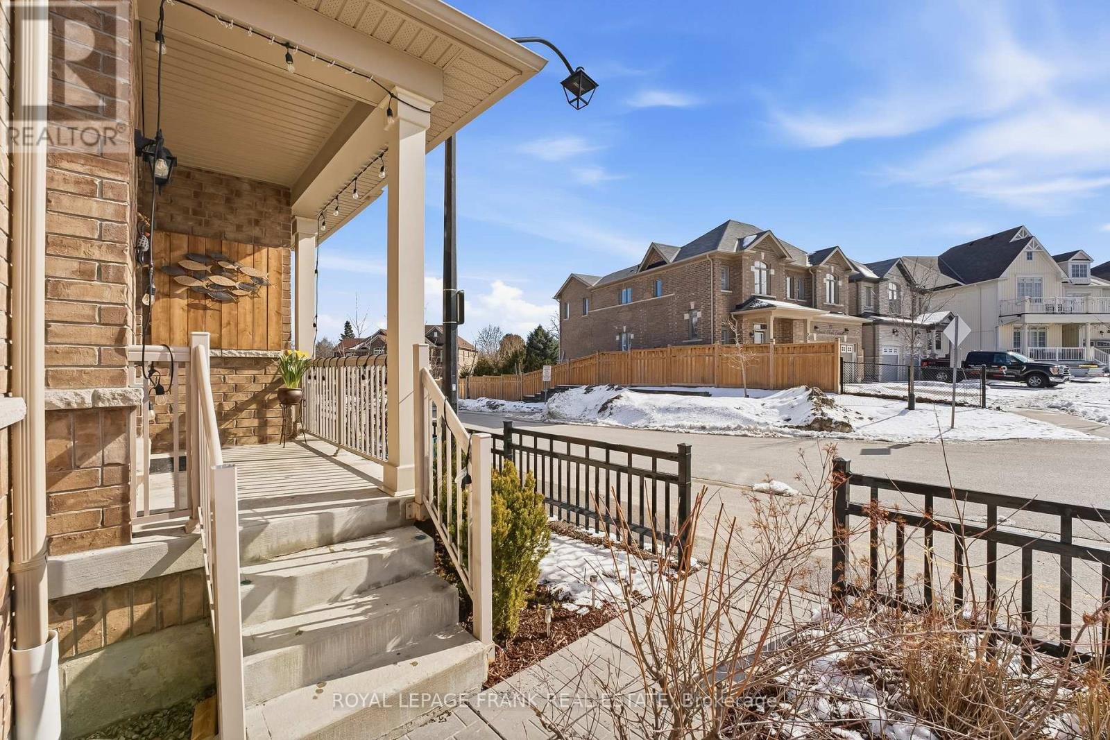 6 Aldridge Lane, Clarington, Ontario  L1B 1G9 - Photo 3 - E12889882