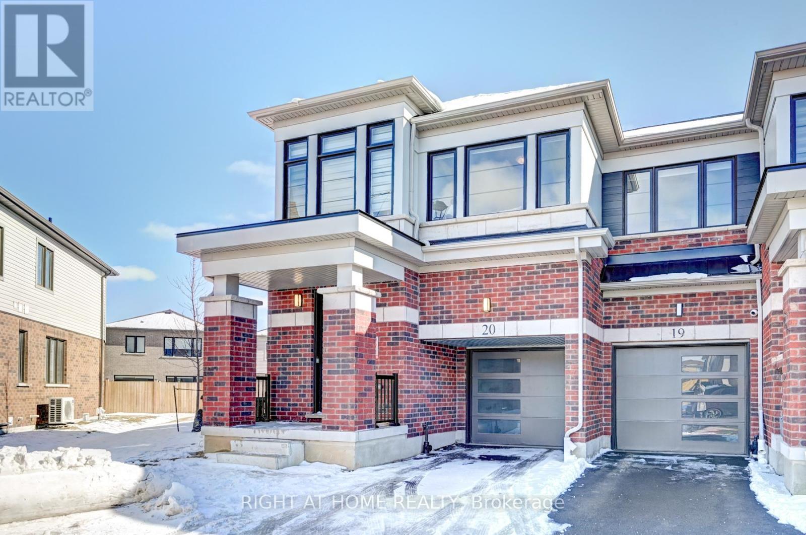 20 - 15 Blacklock Street, Cambridge, Ontario  N1S 0E6 - Photo 2 - X12889920