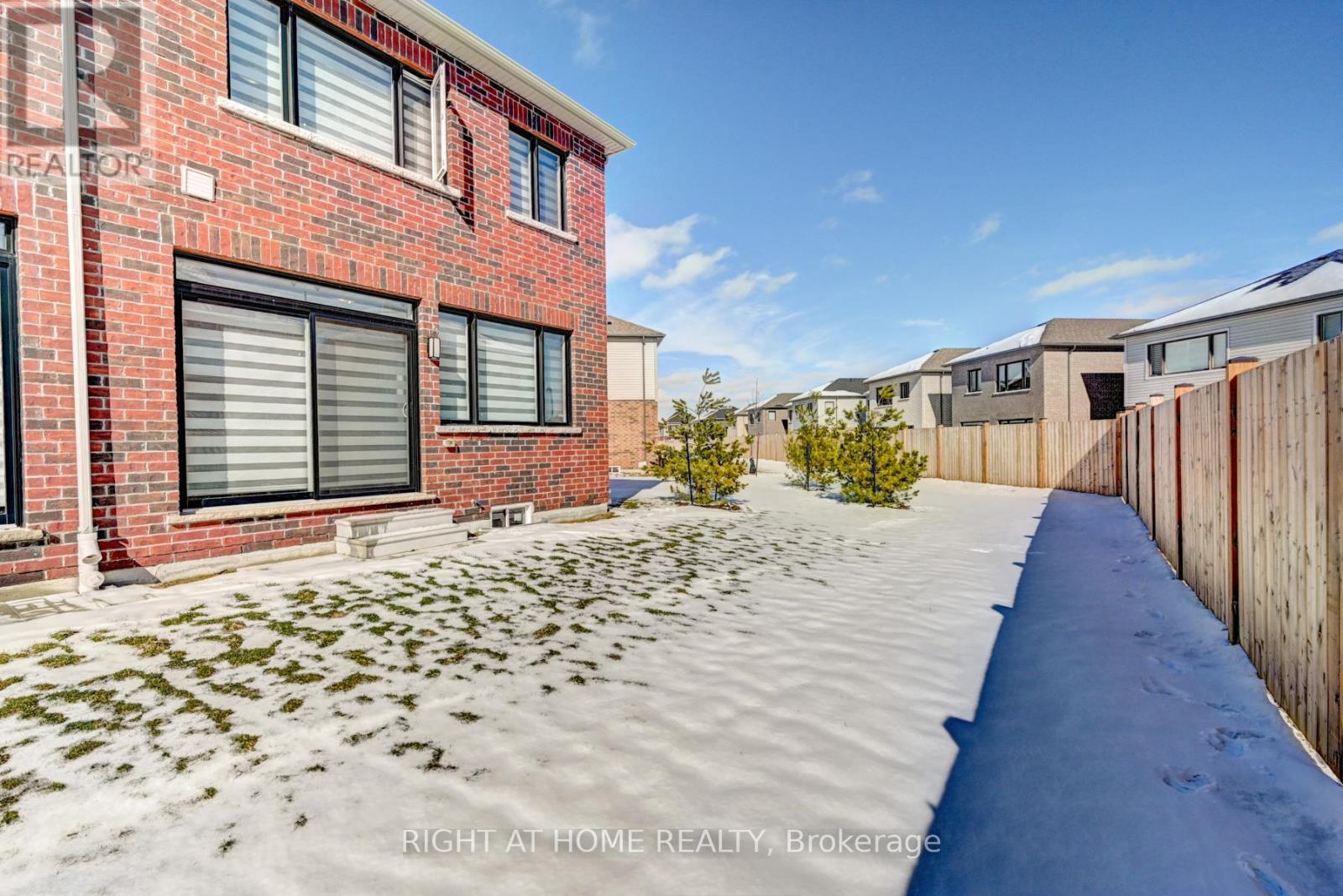 20 - 15 Blacklock Street, Cambridge, Ontario  N1S 0E6 - Photo 37 - X12889920