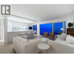 807 150 24TH STREET, West Vancouver, British Columbia