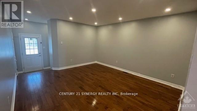 13 Barnstone Drive, Ottawa, Ontario  K2G 6X2 - Photo 2 - X12889980