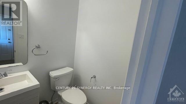 13 Barnstone Drive, Ottawa, Ontario  K2G 6X2 - Photo 4 - X12889980