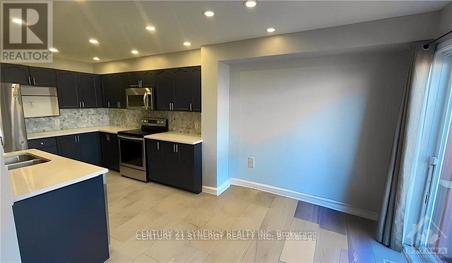 13 Barnstone Drive, Ottawa, Ontario  K2G 6X2 - Photo 6 - X12889980