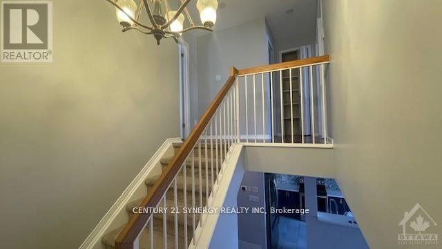 13 Barnstone Drive, Ottawa, Ontario  K2G 6X2 - Photo 8 - X12889980