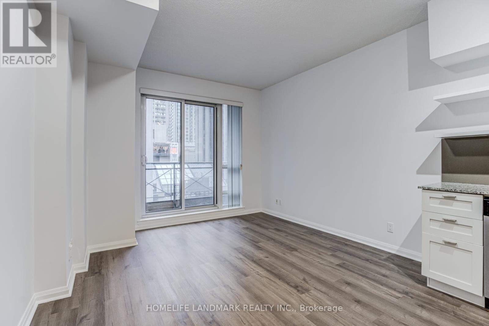 1109 - 35 Hayden Street, Toronto, Ontario  M4Y 3C3 - Photo 9 - C12889962