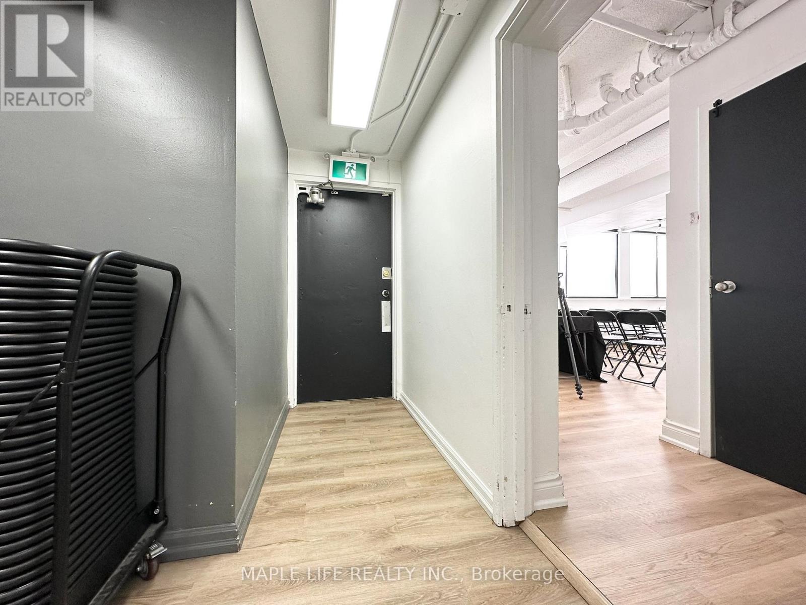 Lower - 901 Yonge Street, Toronto, Ontario  M4W 2H2 - Photo 25 - C12889978