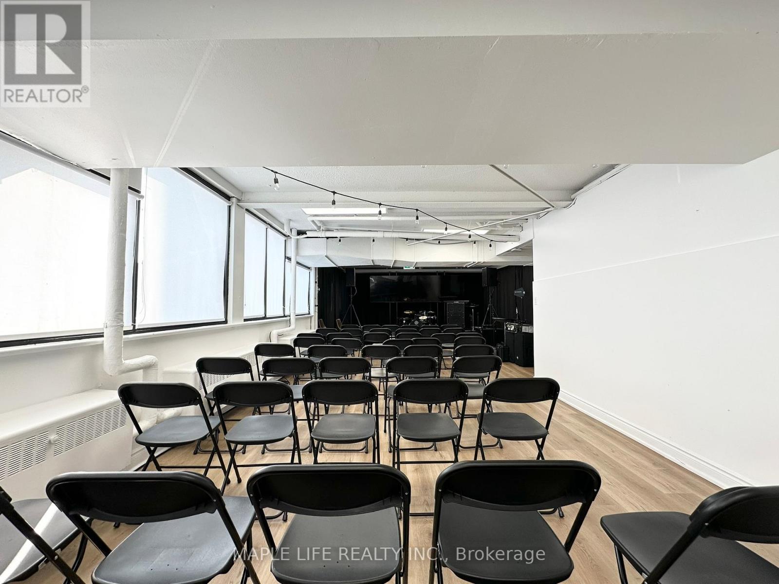 Lower - 901 Yonge Street, Toronto, Ontario  M4W 2H2 - Photo 30 - C12889978