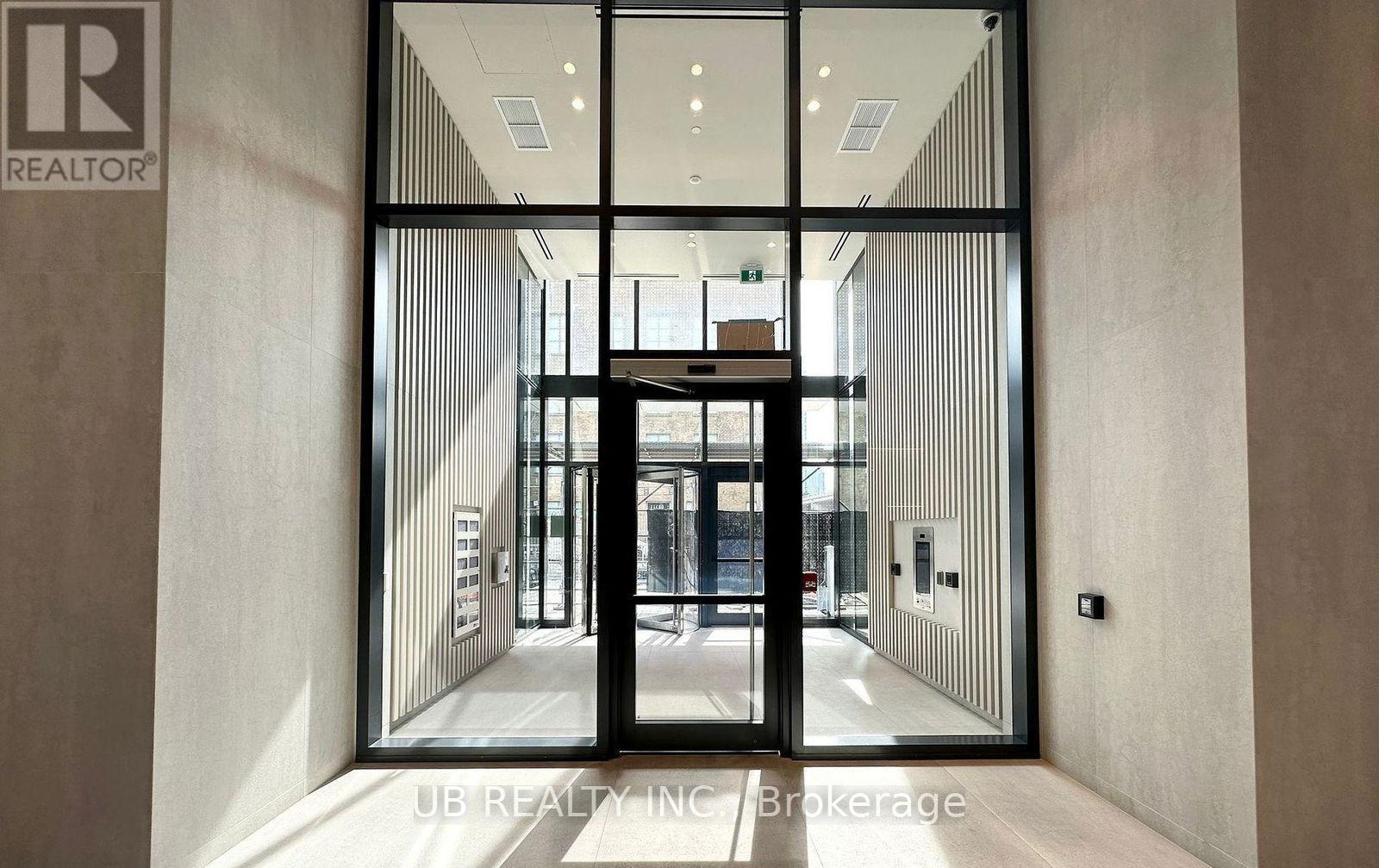 1615 - 138 Downes Street, Toronto, Ontario  M5E 0E4 - Photo 2 - C12889984