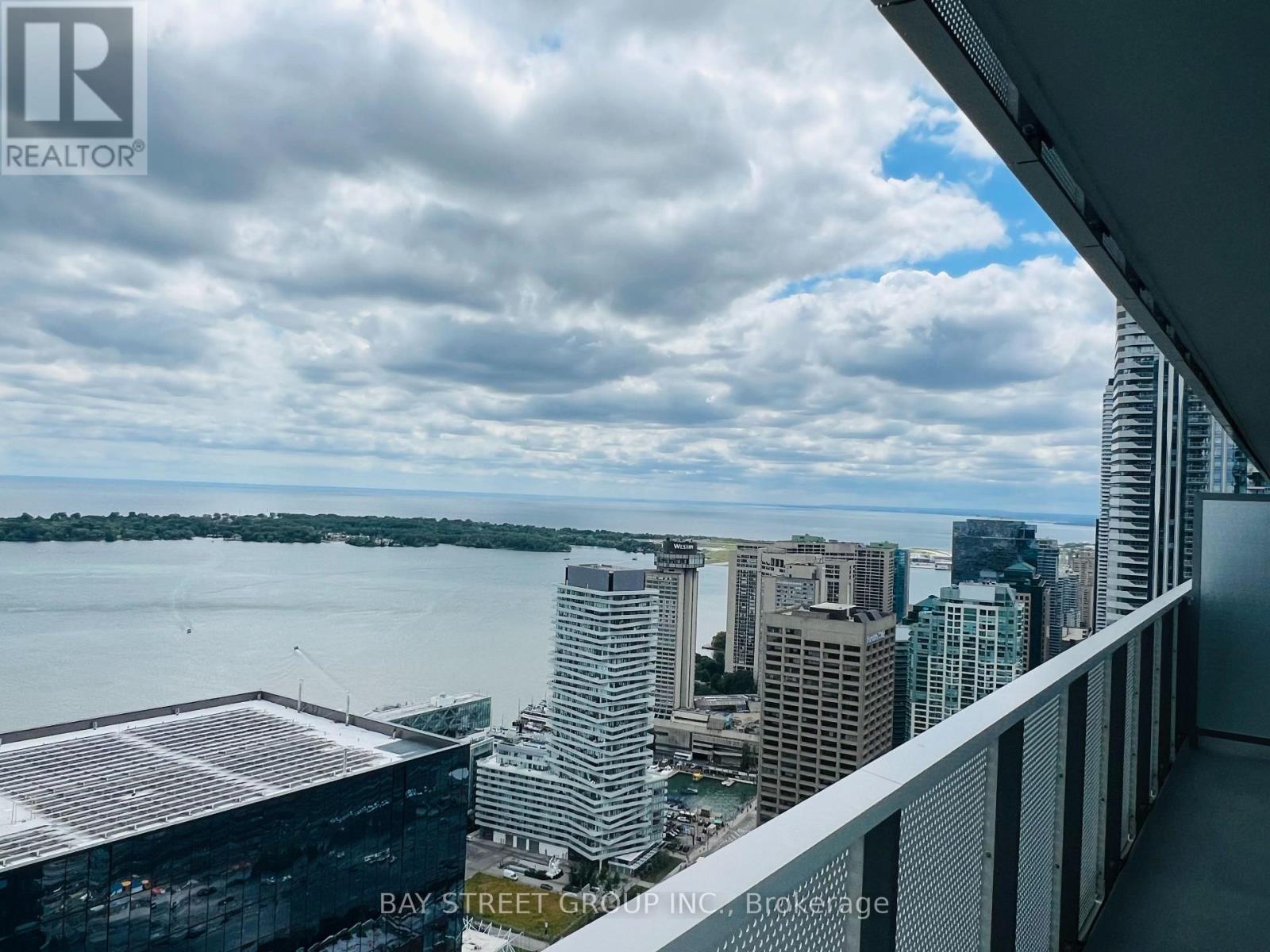 5206 - 138 Downes Street, Toronto, Ontario  M5E 0E4 - Photo 19 - C12889990