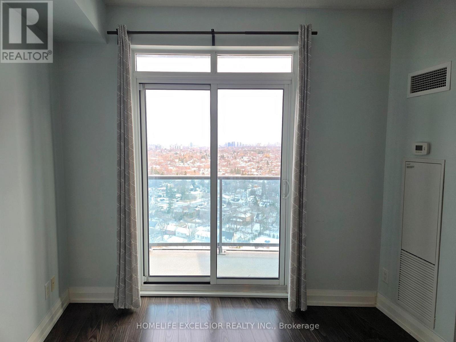 2027 - 7161 Yonge Street, Markham, Ontario  L3T 0C8 - Photo 12 - N12889958