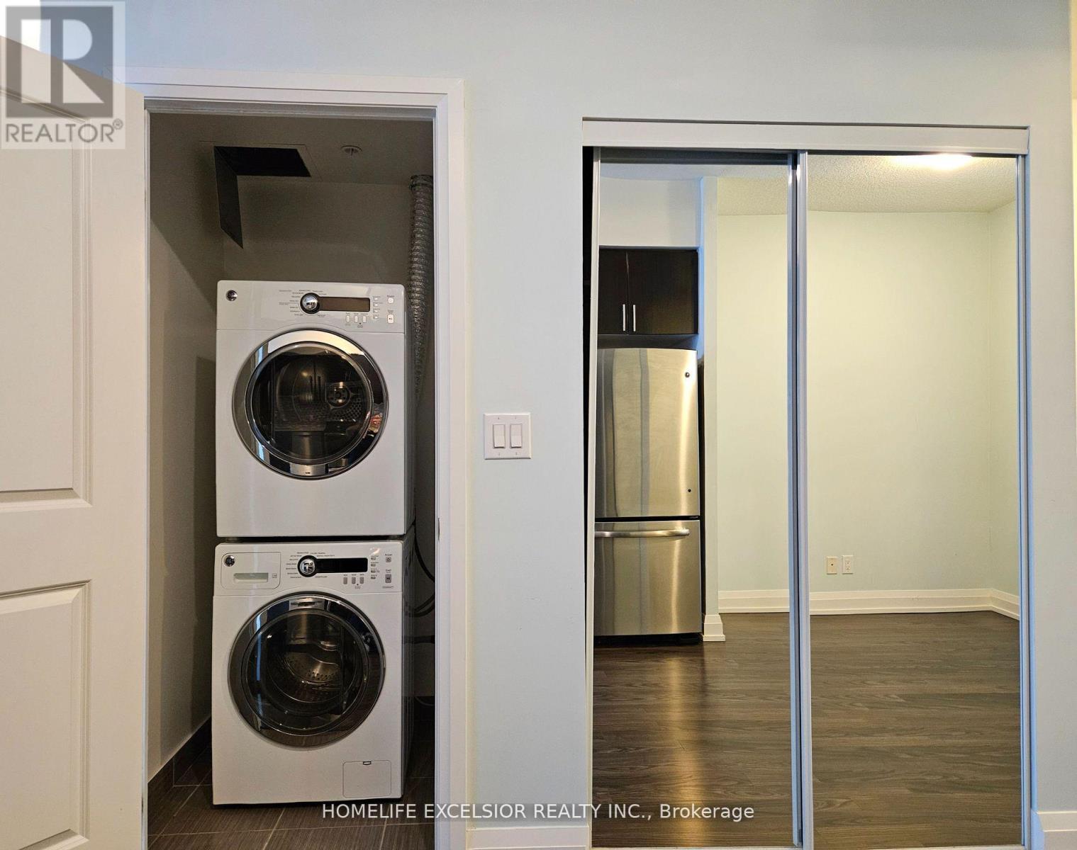 2027 - 7161 Yonge Street, Markham, Ontario  L3T 0C8 - Photo 15 - N12889958