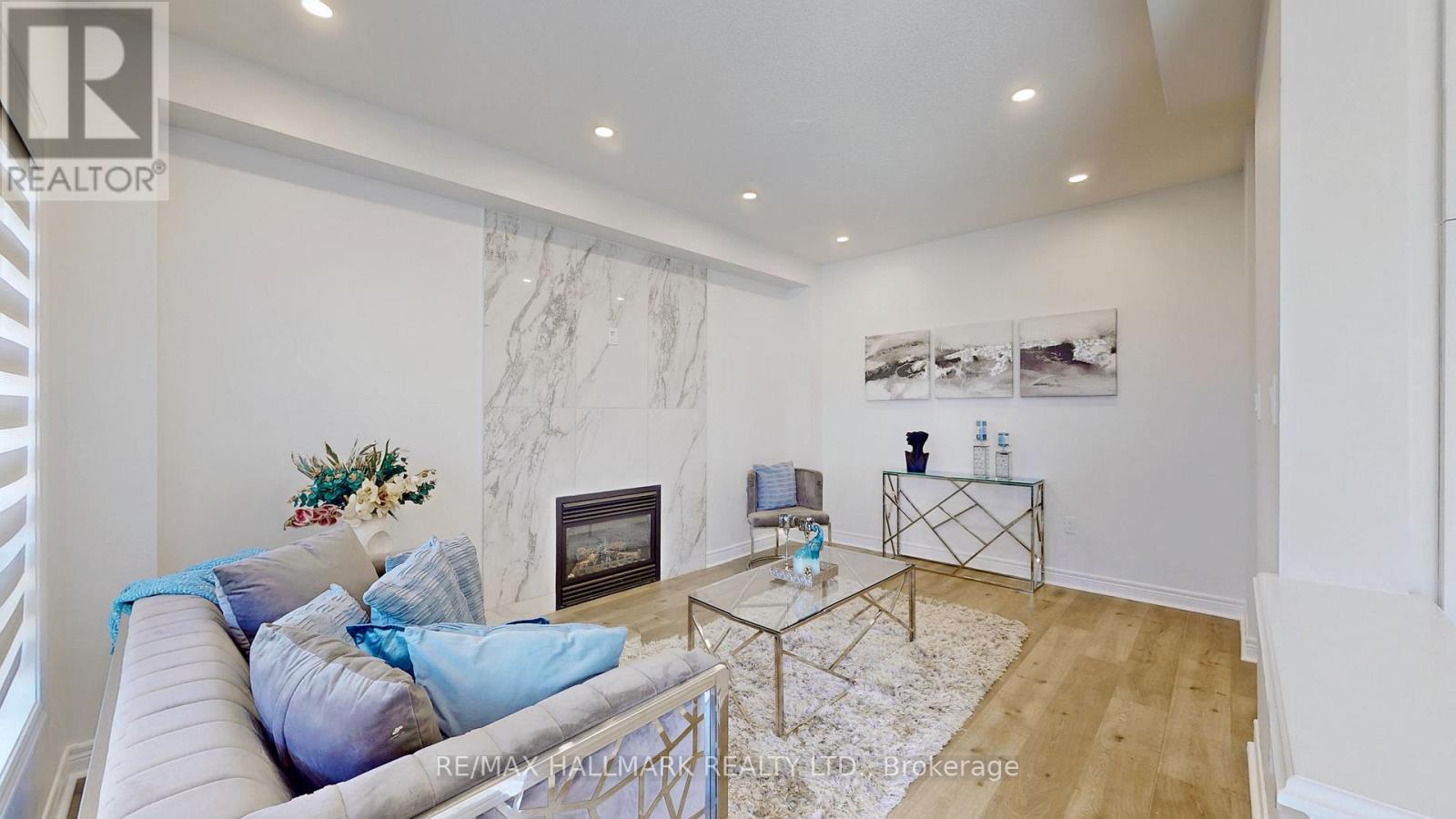 22 Bostock Drive, Georgina, Ontario  L4P 0C2 - Photo 7 - N12889964