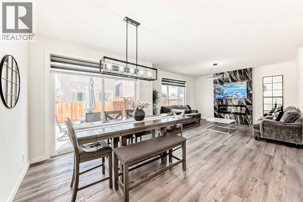 6 Corner Meadows Grove Ne, Calgary, Alberta  T3N 2C2 - Photo 7 - A2282399