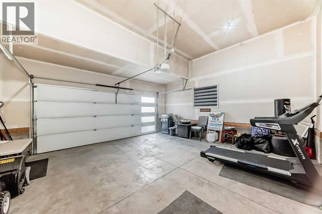 6 Corner Meadows Grove Ne, Calgary, Alberta  T3N 2C2 - Photo 39 - A2282399