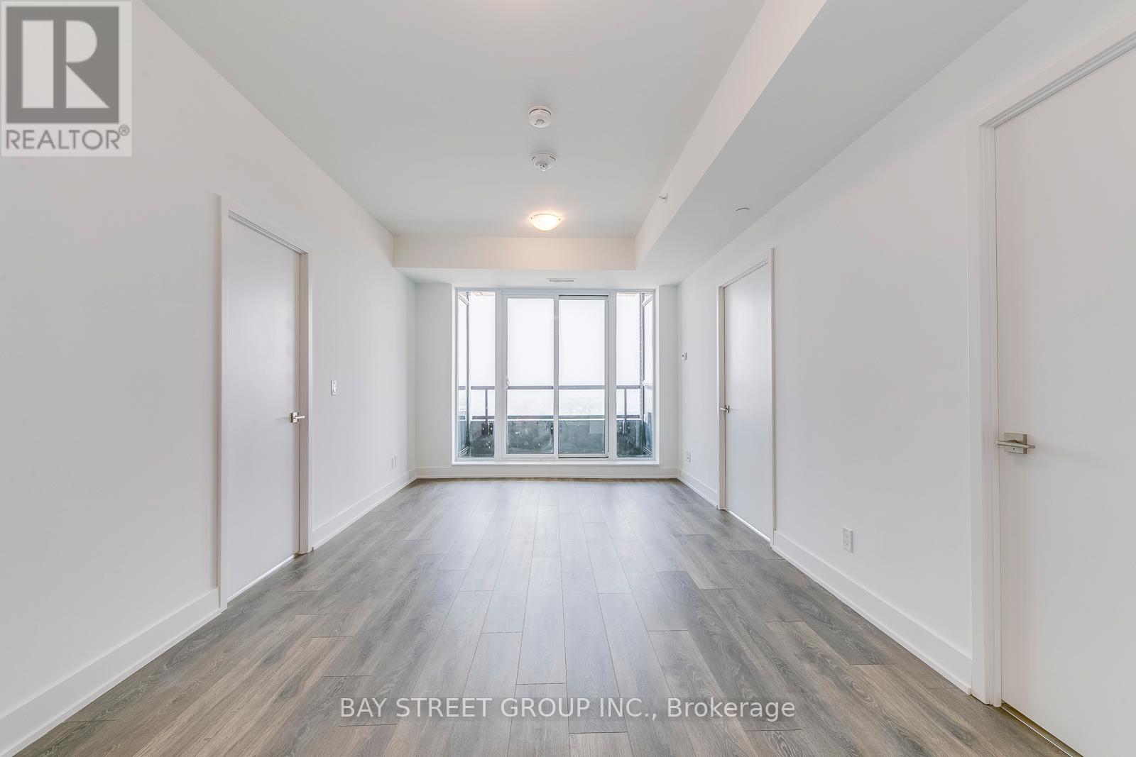 1910 - 297 Oak Walk Drive, Oakville, Ontario  L6H 3R6 - Photo 15 - W12889952